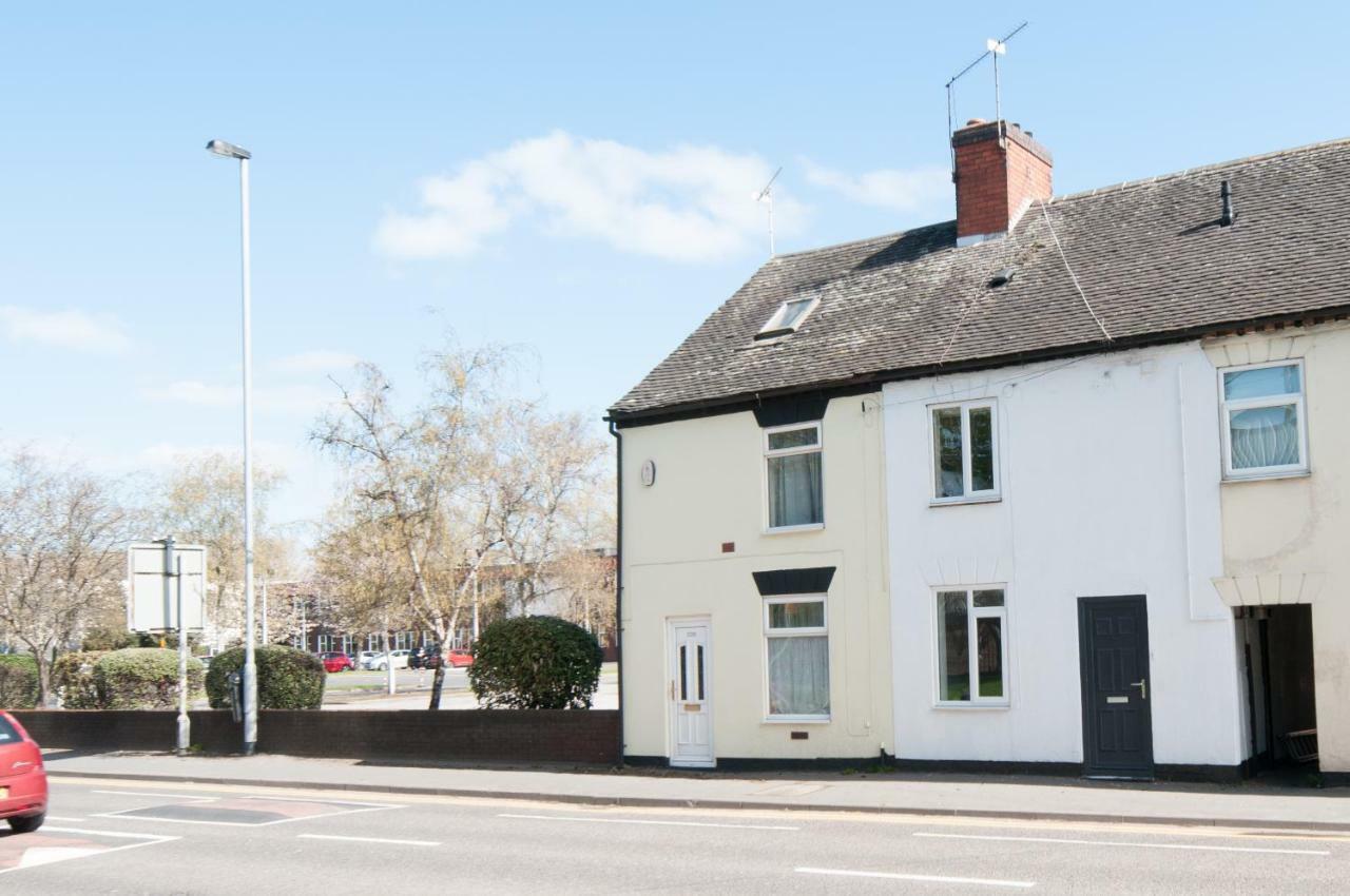The Wellington - Ideal For Professionals Burton-upon-Trent Exterior photo